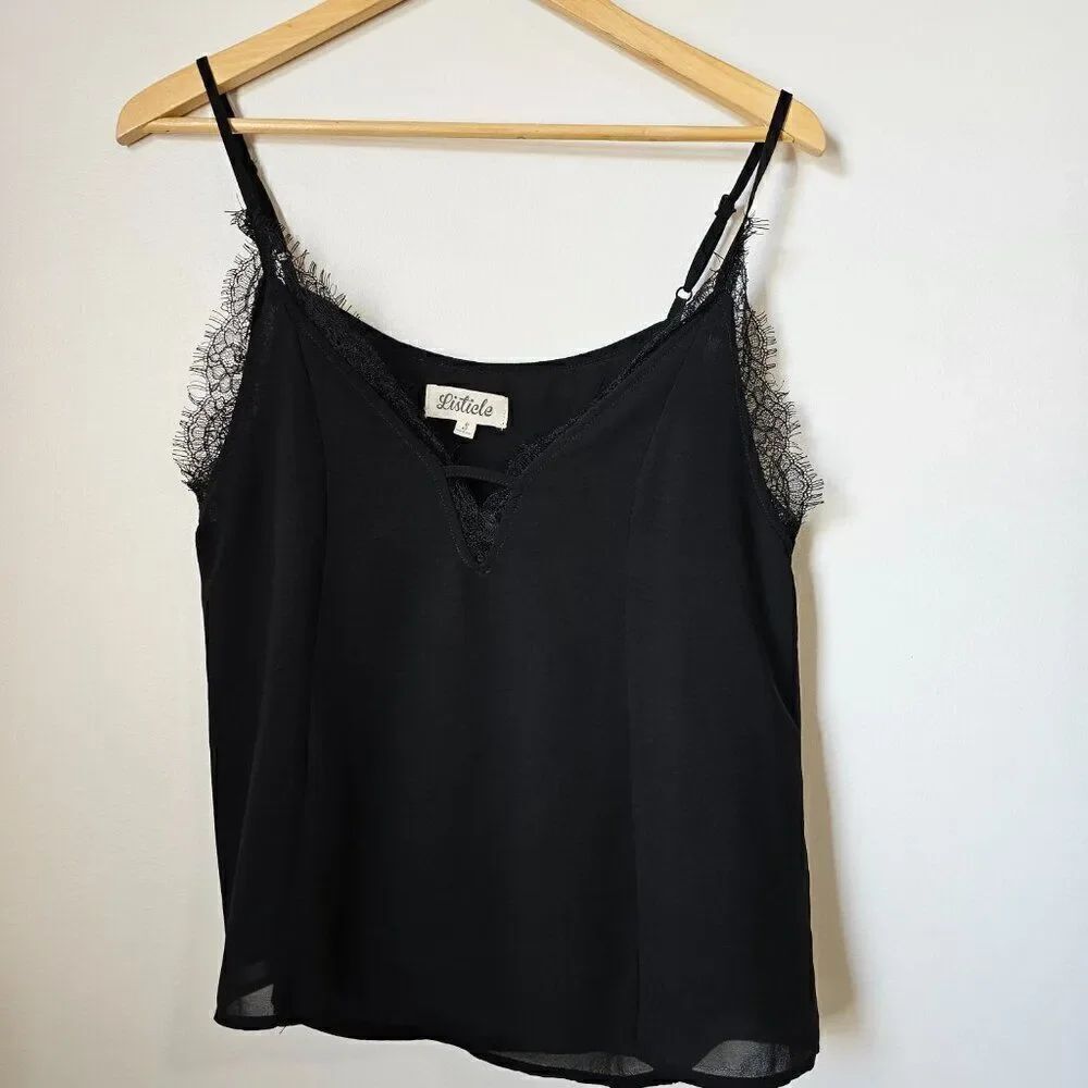NEVER WORN LISTICLE BLACK LACED V NECK TANK TOP SIZE SMALL